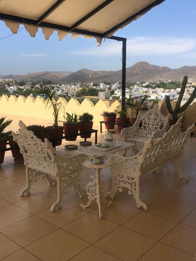 Jai Villa Homestay Udaipur Exteriör bild