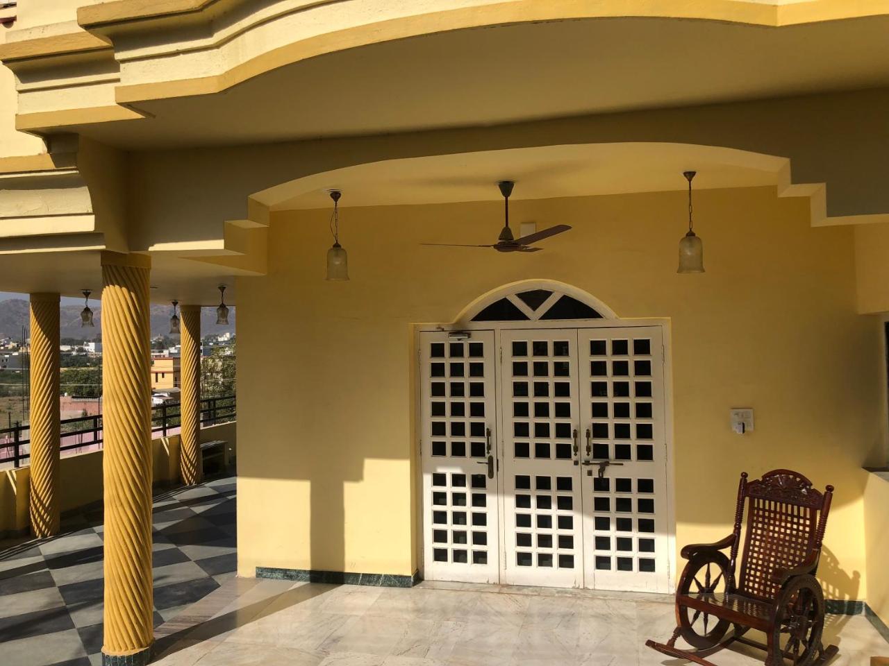 Jai Villa Homestay Udaipur Exteriör bild