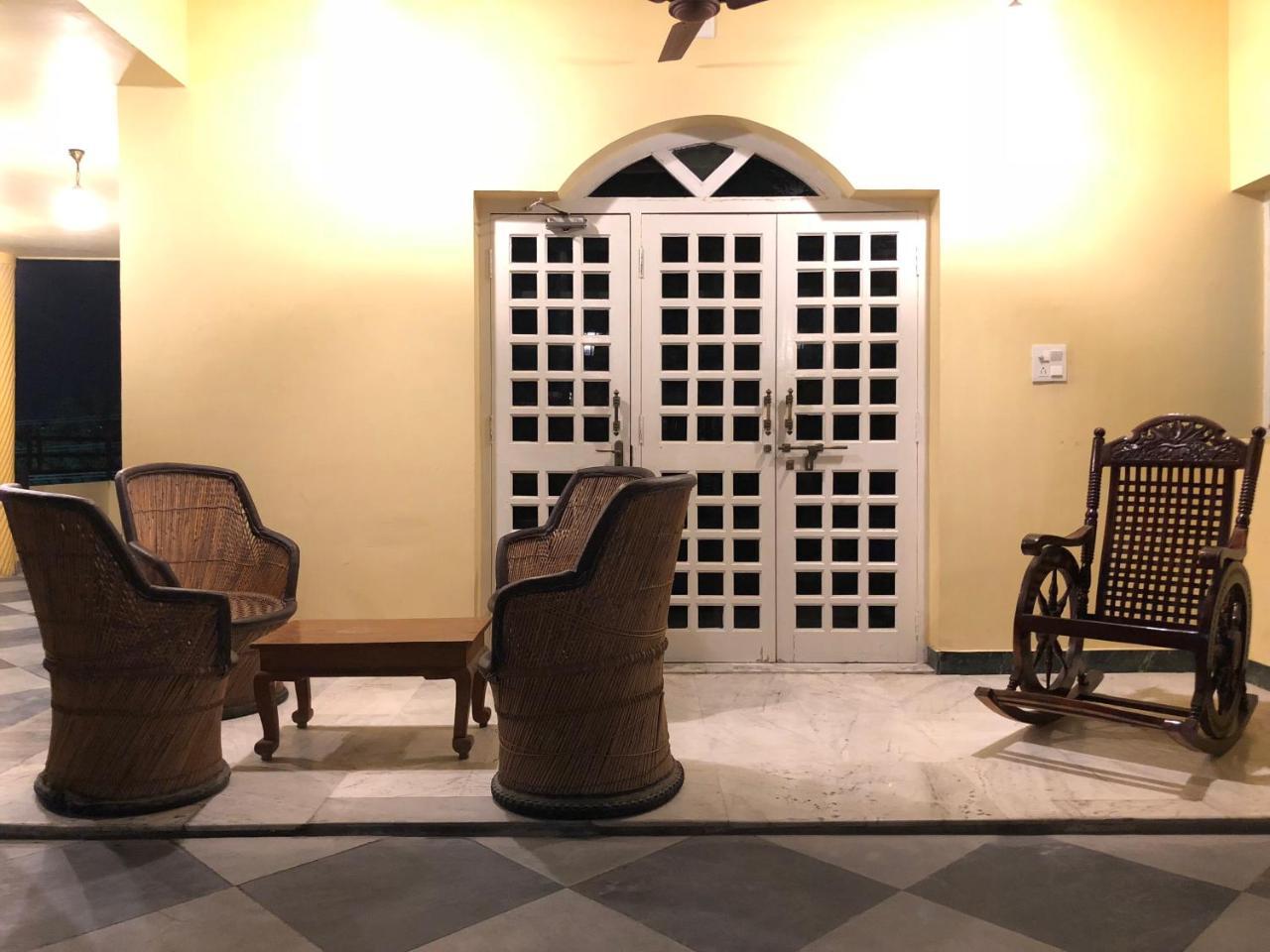 Jai Villa Homestay Udaipur Exteriör bild